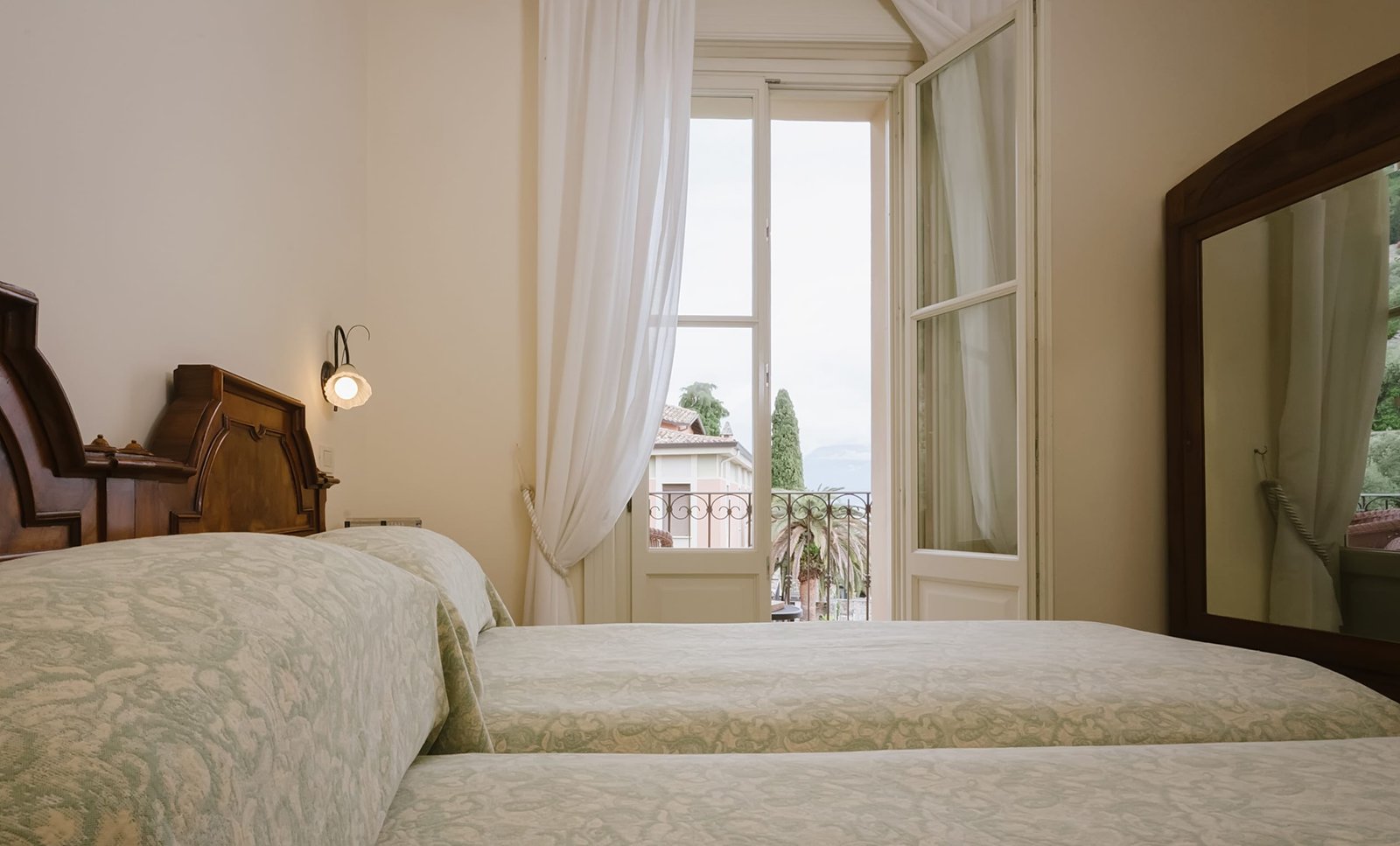 HOTEL GARDENIA AL LAGO ROOM ATMOSFERA