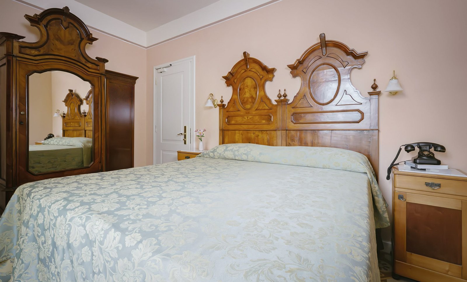 HOTEL GARDENIA AL LAGO ROOM NOSTALGIA