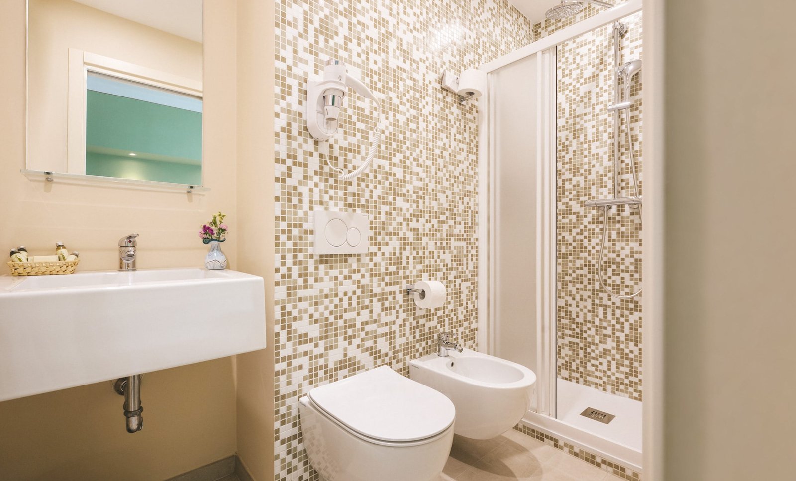 HOTEL GARDENIA AL LAGO ROOM STANDARD